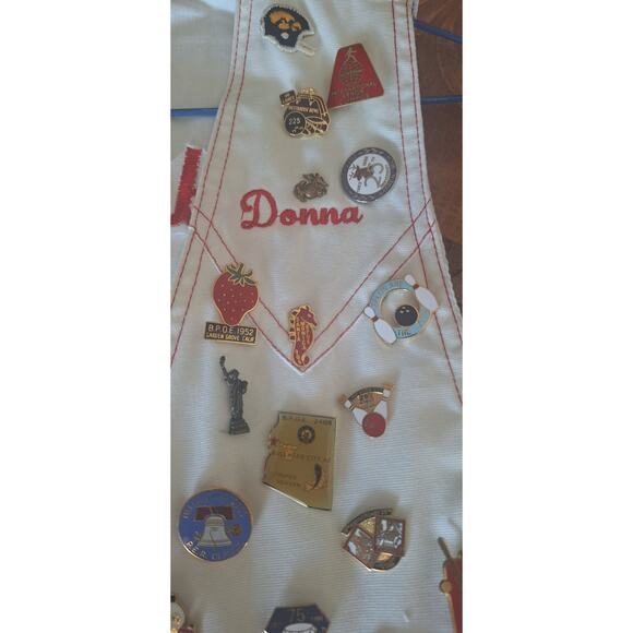 Vintage Elks Lady Vest- 55 unique pins- Bowling, 84 Olympics, more! 57 total - Picture 7 of 12